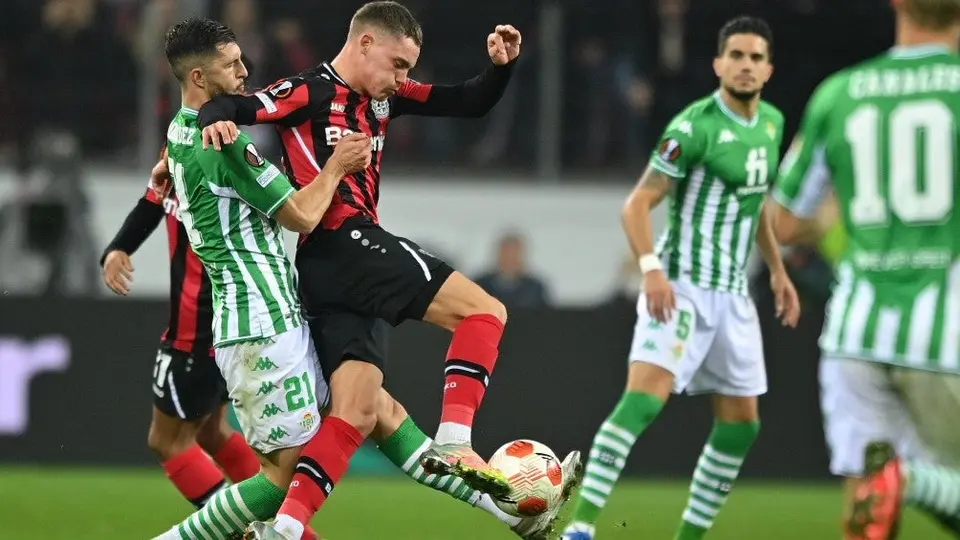 Guardado y Lainez: Betis saca su primera derrota en la Europa League frente al Leverkusen