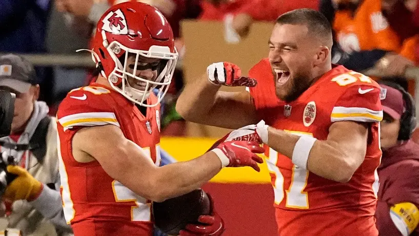 NFL: Chiefs hacen pesar su localía ante Broncos y se consolidan en la cima de la AFC Oeste