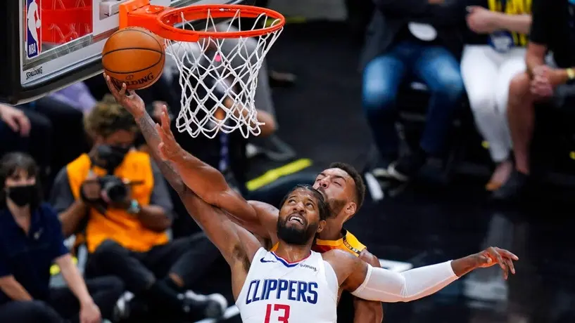 Playoffs NBA: Clippers sorprendió al Jazz de visitante sin Kawhi Leonard