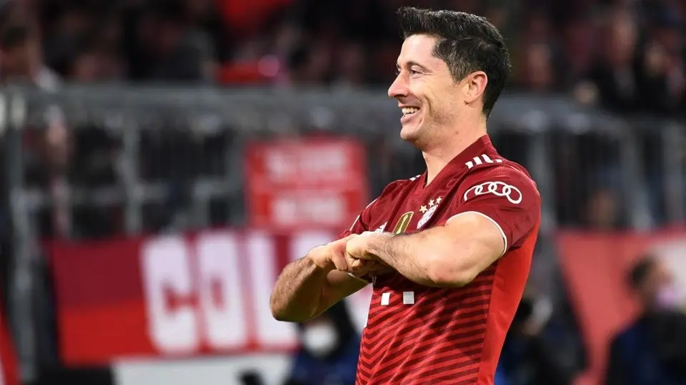 Champions League: Triplete de Lewandowski lleva al Bayern a Octavos en goleada sobre Benfica