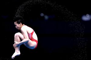 Tokio 2020: Quan Hongchan tiró tres clavados perfectos en la Final de plataforma de 10 metros