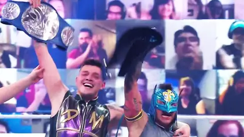 WWE: Rey Mysterio, Campeón de parejas en Smackdown