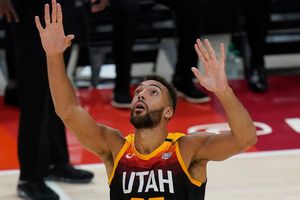 Playoffs NBA: Utah venció a Memphis e igualó serie con gran actuación de Donovan Mitchell