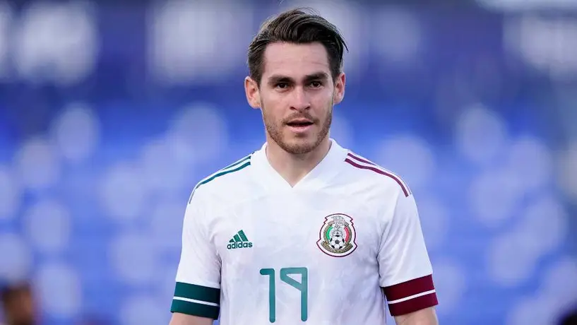 Angulo presentó nuevo canal de Youtube: 'Viajando a Tokio con la Selección Mexicana'