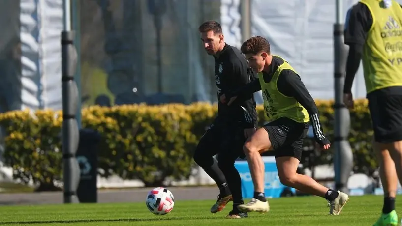 Argentina: Lionel Messi compartió asado con sus compañeros tras entrenamiento