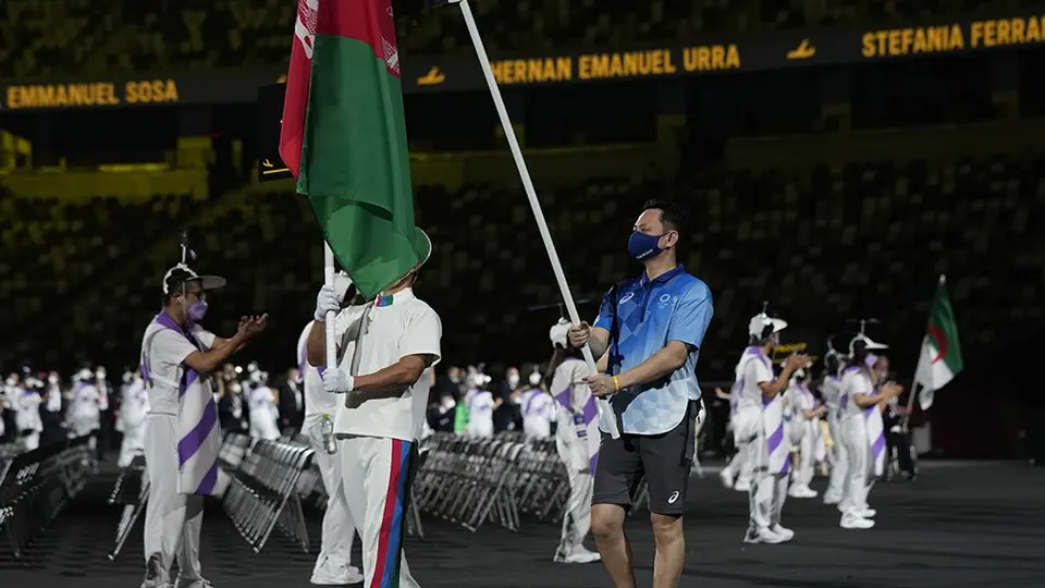 Paralímpicos Tokio 2020: Bandera de Afganistán apareció en desfile como homenaje a ausentes