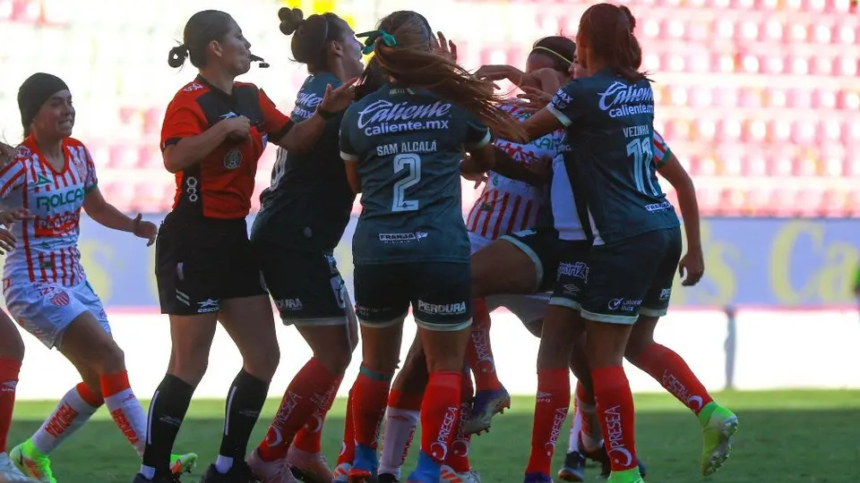 Video: Victoria de Necaxa sobre Puebla termina en conato de bronca en la Liga MX Femenil
