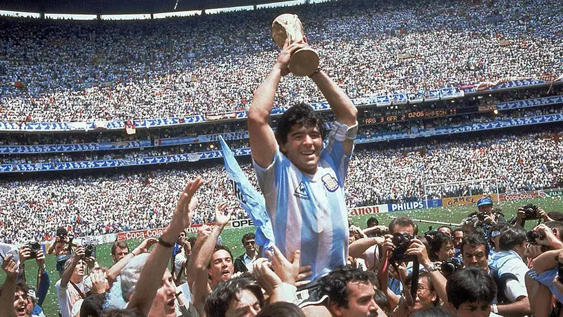 Músicos de 'Maradona: Sueño Bendito' piden separar al futbolista de la persona