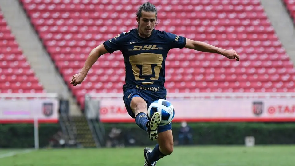 Pumas: Pablo Bennevendo cubrirá baja de Mozo ante Chivas