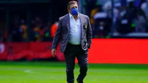 Miguel Herrera: 'El arbitraje condicionó el partido, pero me voy tranquilo'