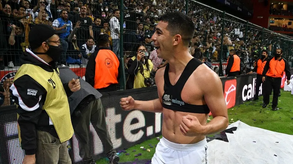 Erik Lira calentó el Clásico Capitalino: 'Nos chin... al América'