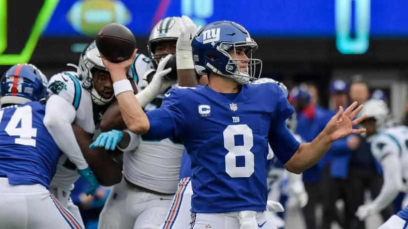 NFL: Daniel Jones y Giants propinan a Panthers su cuarta derrota seguida