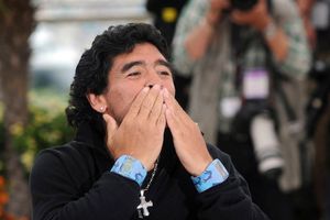 Diego Boneta comparó a Diego Armando Maradona con Luis Miguel