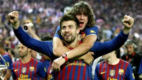 Puyol recordó su Clásico favorito y elogió a Piqué: "Es uno de los mejores centrales de la historia"