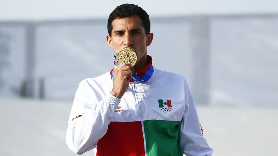 Tokio 2020: Rommel Pacheco y Gaby López, los abanderados de México en Olímpicos