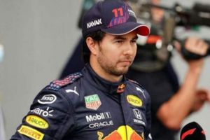 Damon Hill: 'Checo Pérez es muy rápido, especialemente en la carrera'