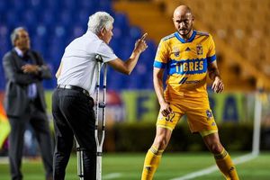 Carlos González mandó mensaje al Tuca: 'Gracias por tanto y perdón por tan poco'