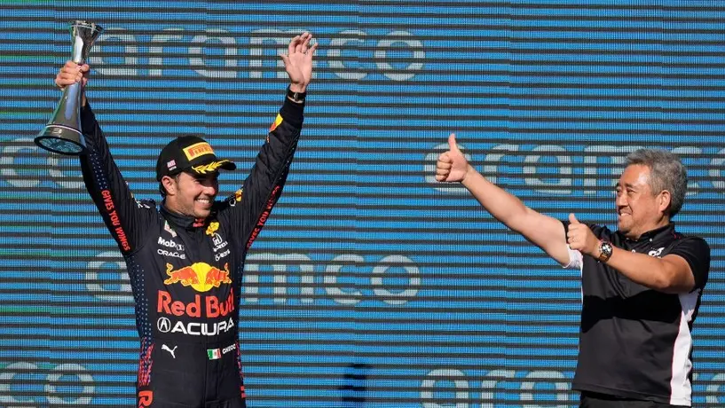 Christian Horner sobre Checo Pérez: 'Absolutamente brillante y tiene un ligero resfriado'