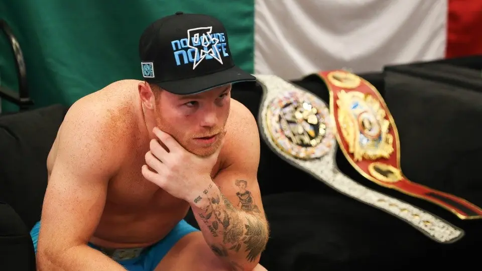 Canelo Álvarez peleará hasta noviembre, afirmó presidente de Matchroom Sport