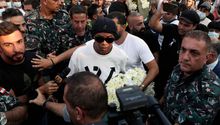 Ronaldinho abandona memorial por las víctimas de Beirut tras una pelea