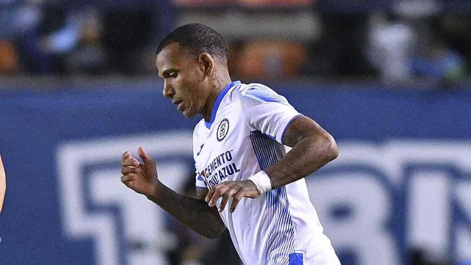 Otero sobre jugar con Cruz Azul en el Azteca: 'Es un estadio que es leyenda'