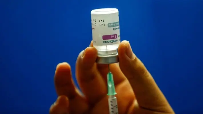 Covid-19: AstraZeneca anunció dosis de refuerzo con mayor eficacia ante variantes