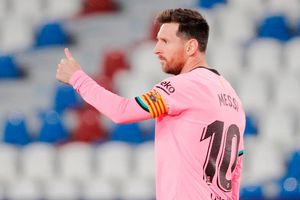 Jersey de Messi recaudó 9,400 euros para tratamiento de niño serbio