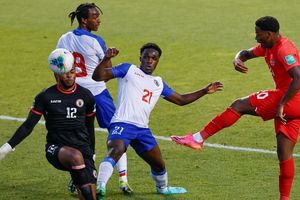 Video: Increíble autogol de Haití en juego ante Canadá