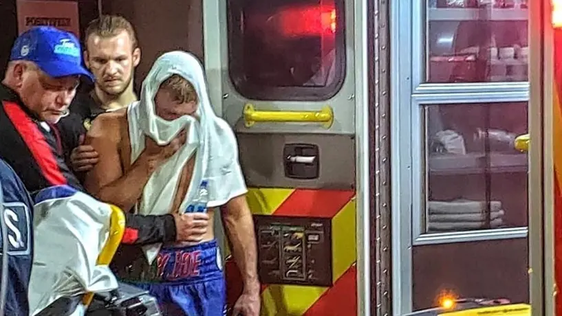 Canelo Álvarez: Billy Joe Saunders terminó en el hospital tras la pelea con el mexicano