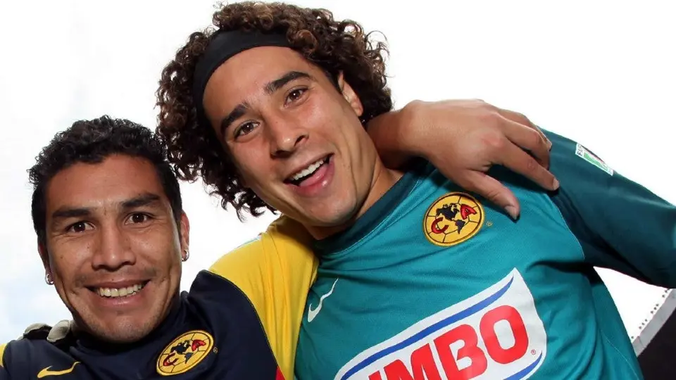 América: Salvador Cabañas visitó a jugadores de las Águilas