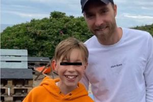 Christian Eriksen reapareció y se tomó foto con un niño danés: '¡Qué suerte tengo!'