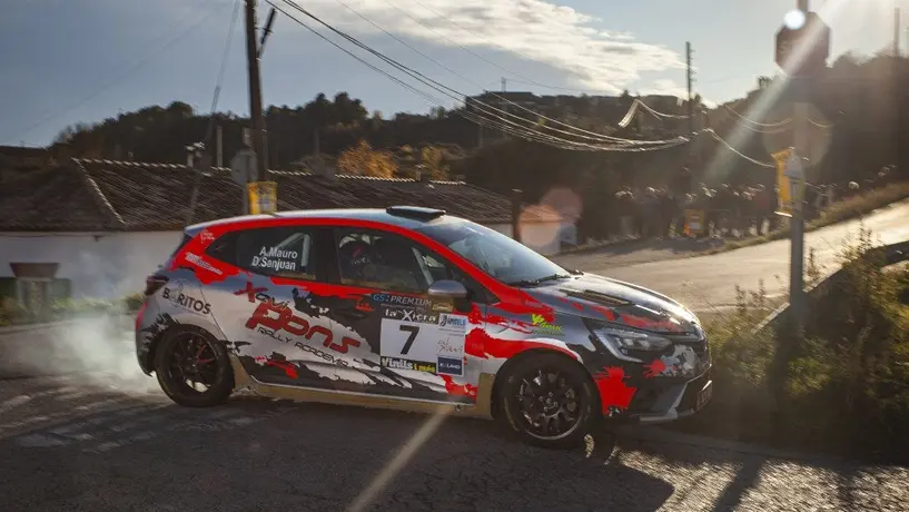 Rally Viratges: Alejandro Mauro culminó en el tercer puesto de la categoría Rally 4