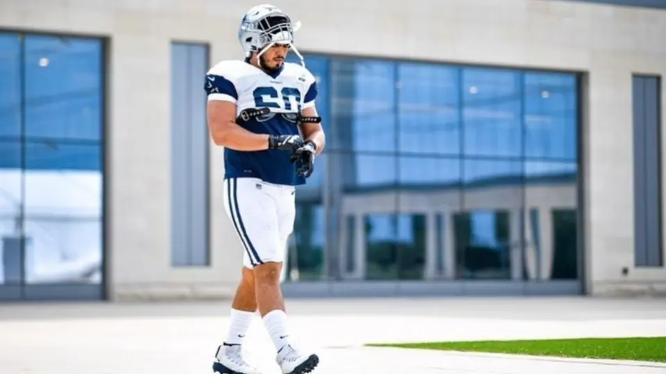 Cowboys: Dak Prescott elogió la mentalidad y trabajo de Isaac Alarcón