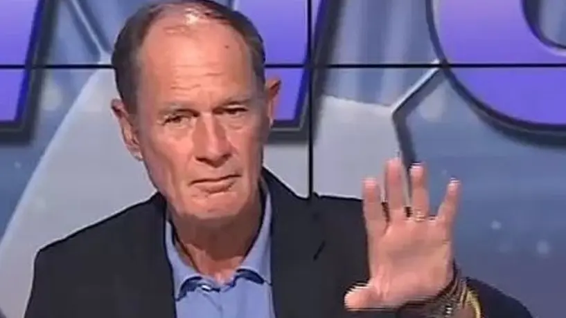 Giorgio Micheletti fue suspendido tras minimizar la nalgada que recibió la reportera italiana