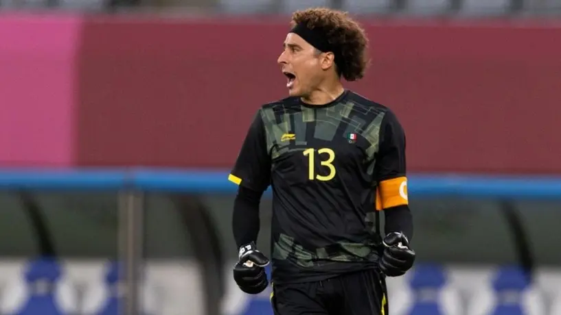 Memo Ochoa le tiró indirecta a Gignac: 'A nosotros nos gusta hablar dentro de la cancha'