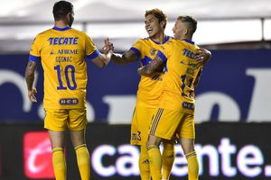 Video: Jugadores de Tigres realizaron propaganda política en favor de Adrián de la Garza