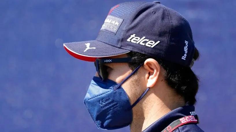 Jefe de Red Bull: 'Conseguir la pole y tener a Checo en segunda fila es genial'