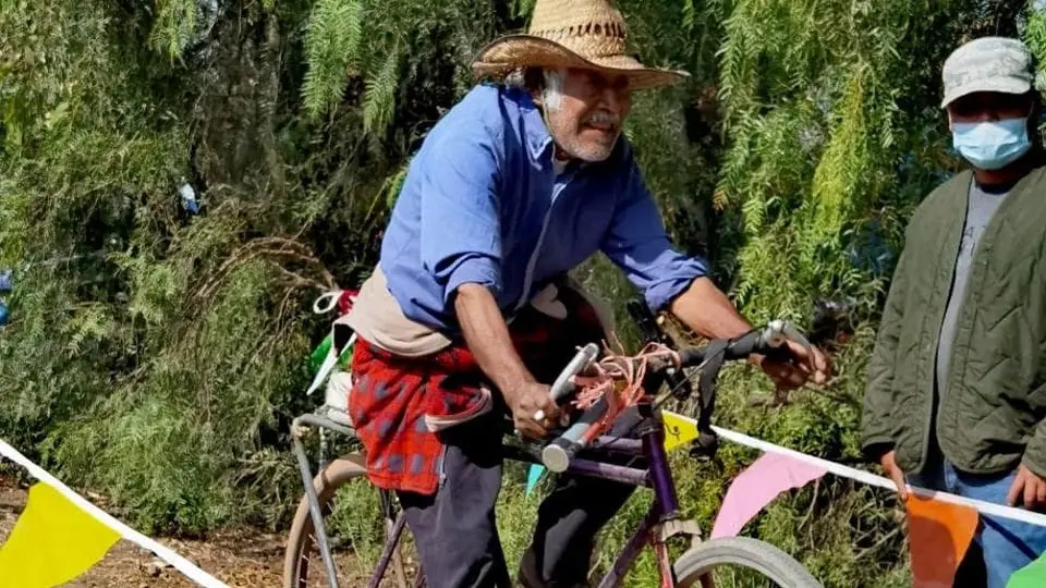 Reto Xicuco-1ra Edición: Anselmo Simón Pérez, con bici de panadero, completó la ruta ciclista en Hidalgo