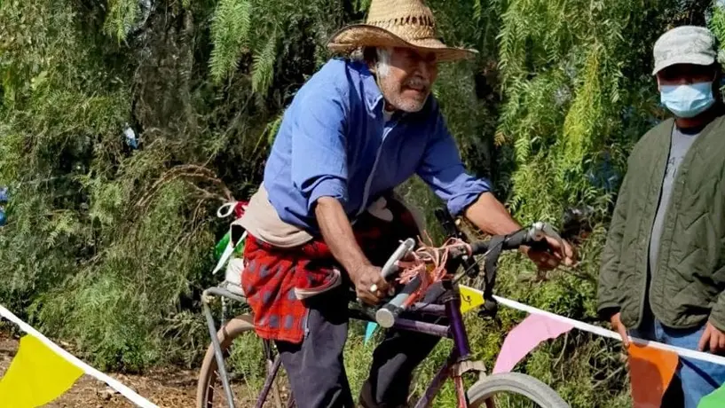 Reto Xicuco-1ra Edición: Anselmo Simón Pérez, con bici de panadero, completó la ruta ciclista en Hidalgo