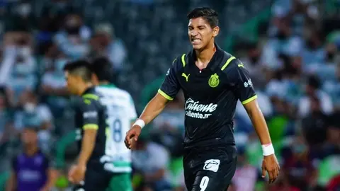Chivas: Ángel Zaldívar descartado para el duelo vs Pumas por una lesión