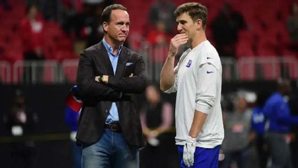 NFL: Peyton y Eli Manning narrarán Monday Night Football en temporada 2021-22