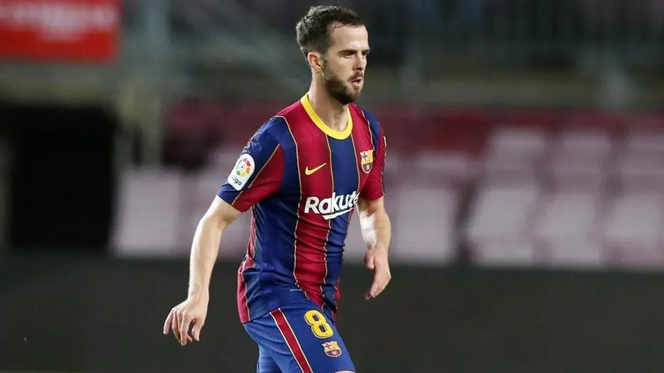 Barcelona: Miralem Pjanic recibió el alta médica y jugaría vs Granada