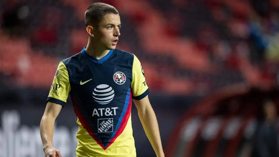 América: Hizo válida la opción de compra por Álvaro Fidalgo