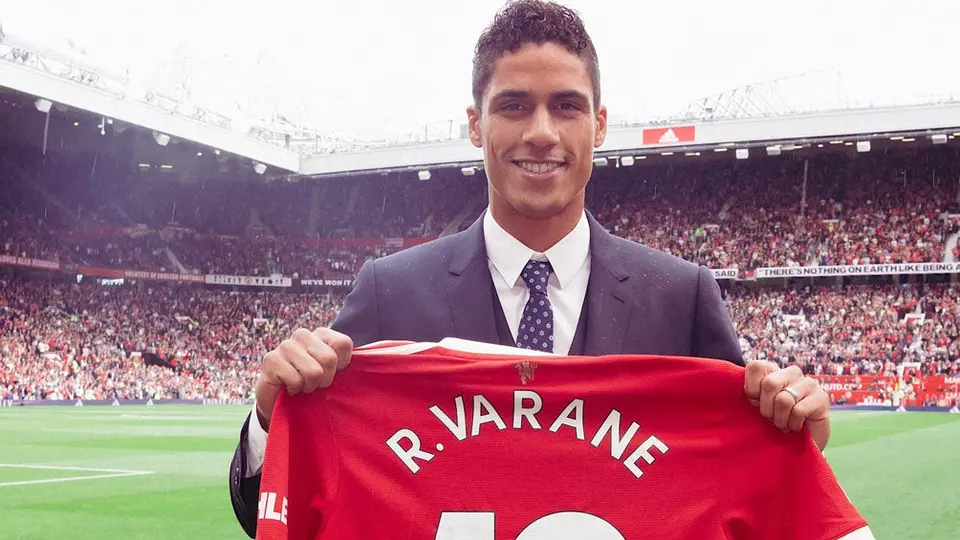 Manchester United: Raphael Varane es oficialmente nuevo jugador de los Red Devils