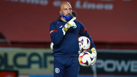 Conejo Pérez sobre Corona: 'Debería de voltearlo a ver la Selección, tiene gran experiencia'