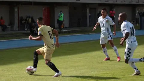Águilas Doradas de la Primera División de Colombia jugará con siete jugadores por Covid-19