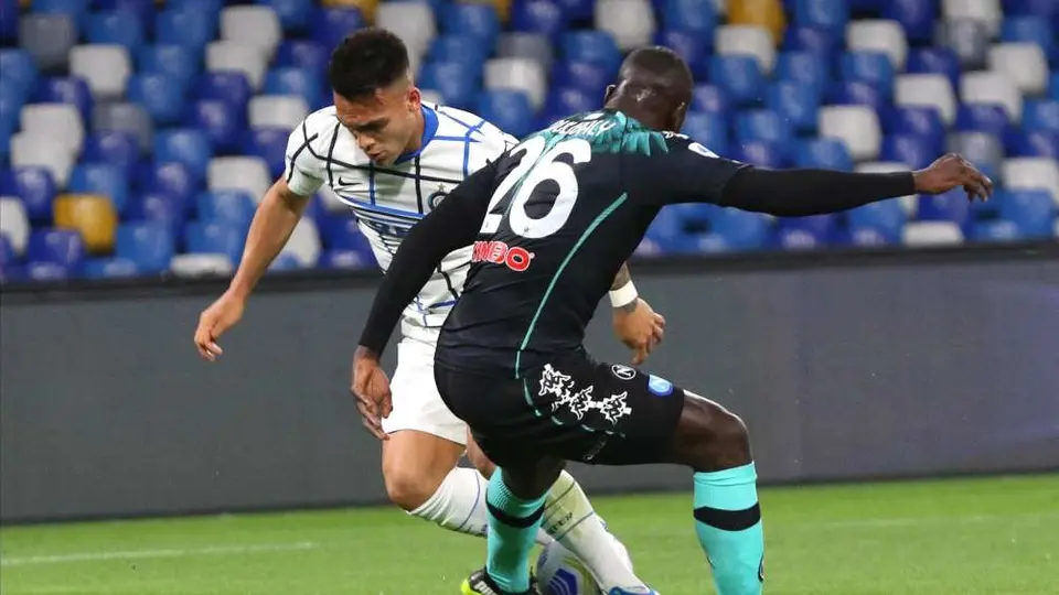 Chucky Lozano: Sin el mexicano, Napoli empató con el Inter de Milan