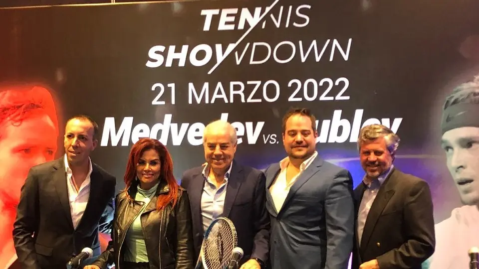Tennis Showdown entre Medvedev y Rublev dio el 'raquetazo' de salida