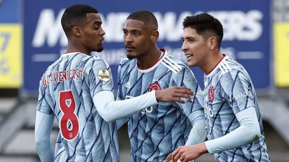 Edson Álvarez: Ajax venció al Waalwijk y se encamina al título de la Eredivisie