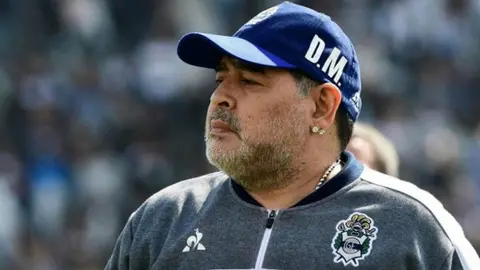 Maradona: Exnovia del Pelusa reveló que era menor cuando salían juntos